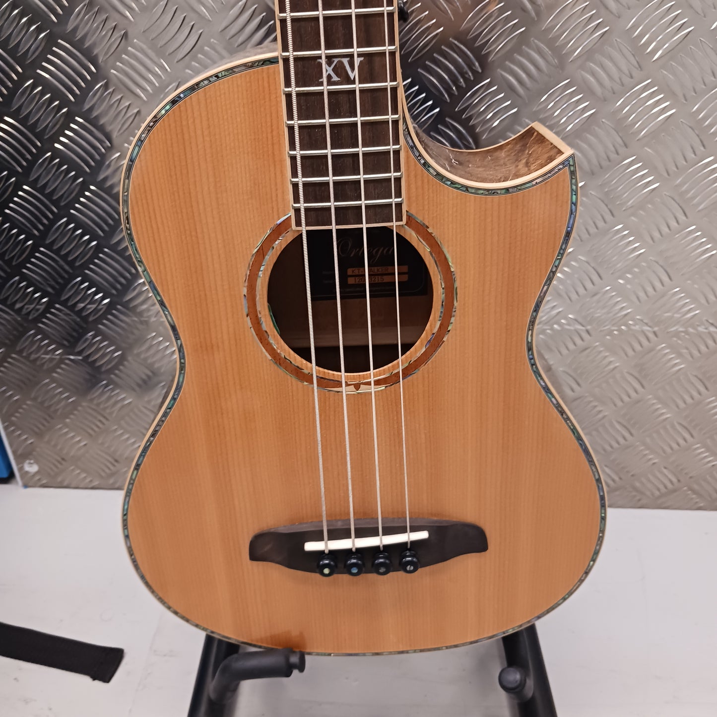 Ortega KT Walker 4 String (PREOWNED)